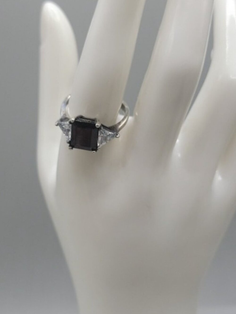 JC Sipes Sterling Silver Pyrope Garnet Ring Trillion Cut Cubic Zirconia SZ 9 - Picture 6 of 15